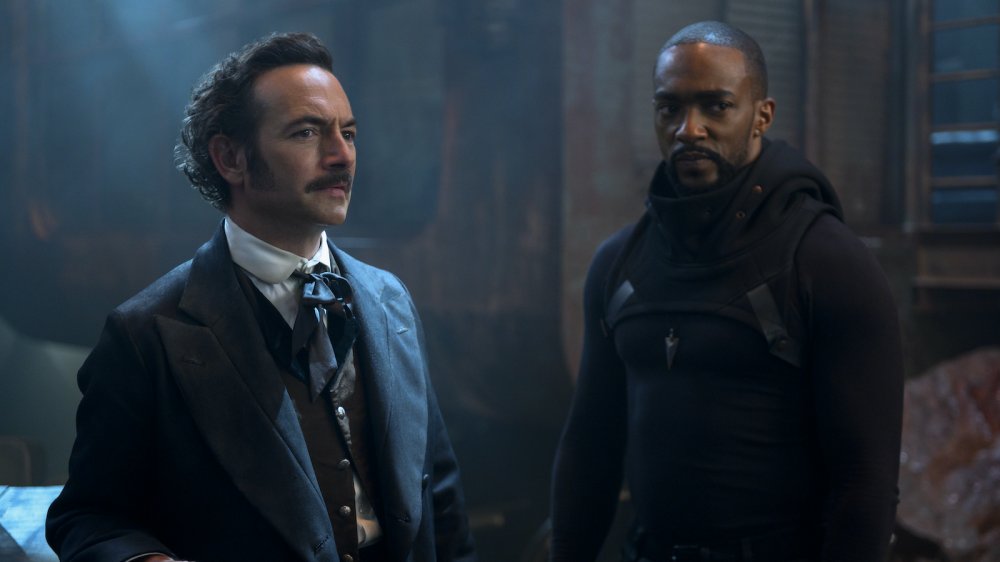 Chris Conner as Poe and Anthony Mackie as Takeshi Kovacs on Altered Carbon