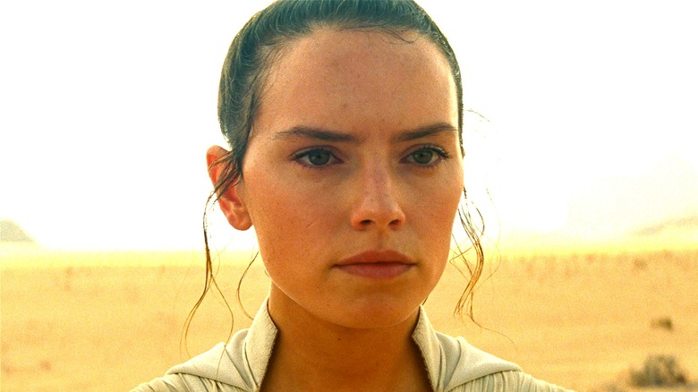 Rey in the desert in Star Wars