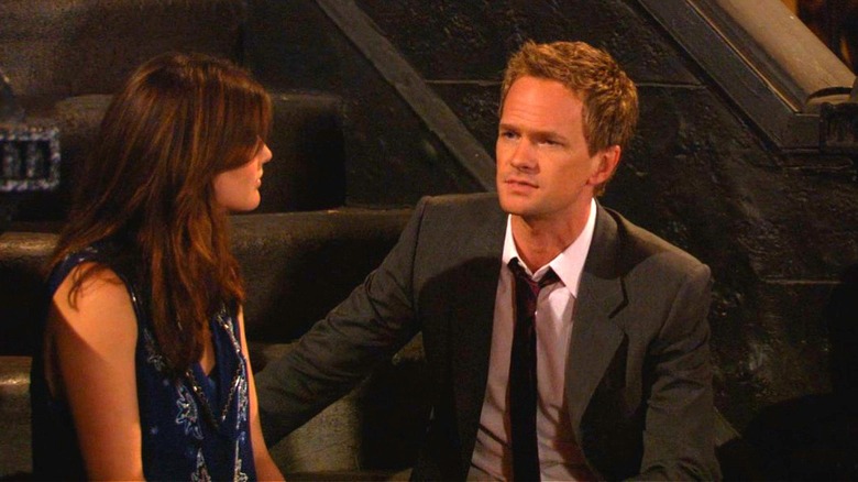 Barney Stinson talking to Robin