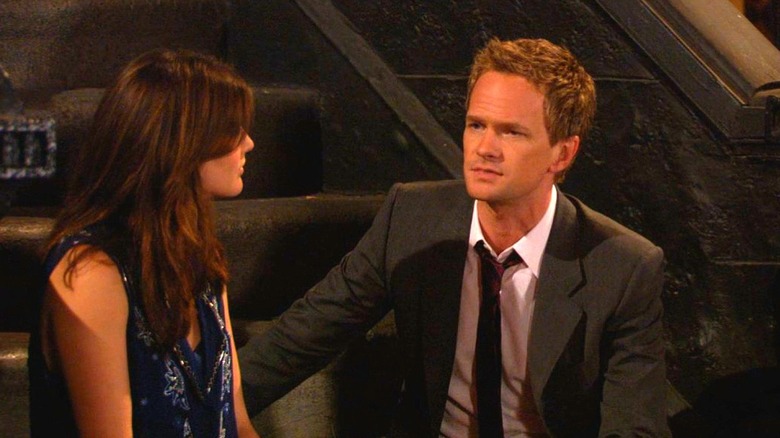 Barney Stinson talking to Robin