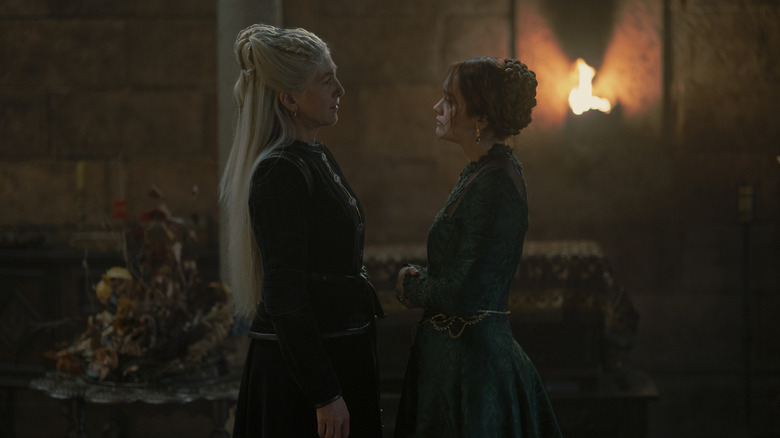 Rhaenys Alicent talking serious