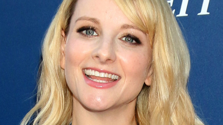 Melissa Rauch smiling