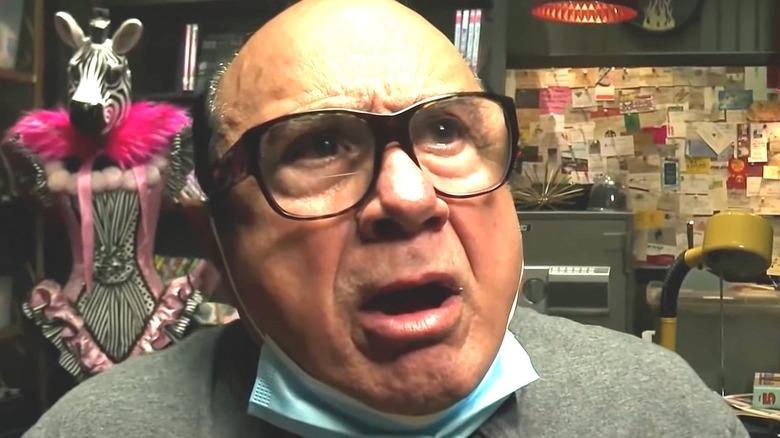 Frank Reynolds looking puzzled