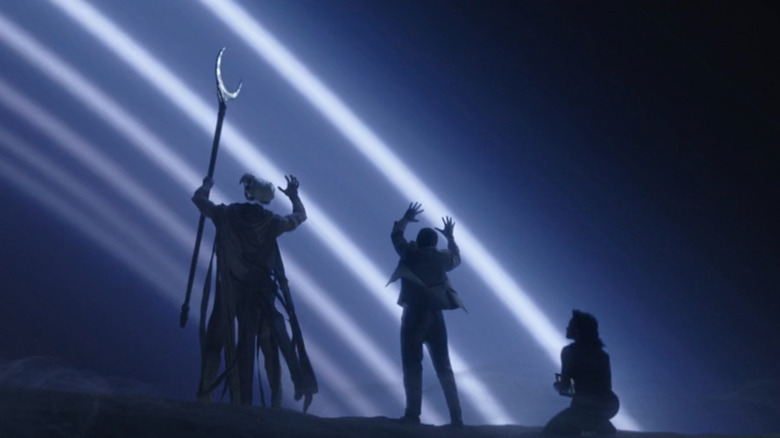 F. Murray Abraham as Khonshu, Oscar Isaac as Steven Grant, and May Calamawy as Layla in Moon Knight