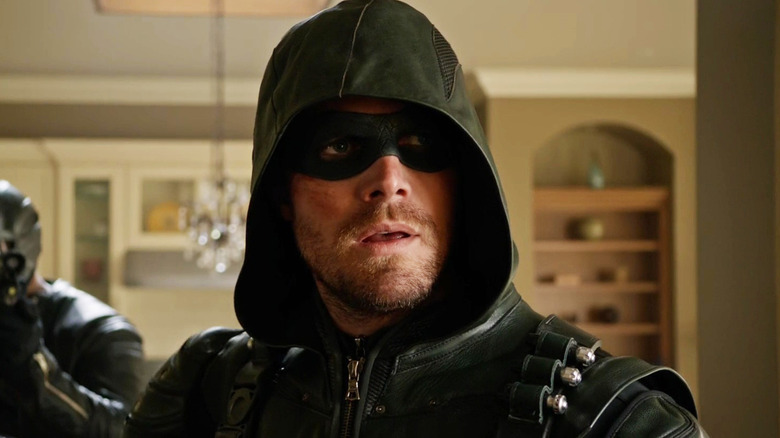 Oliver Queen wearing mask