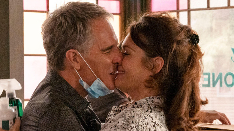 Pride and Devereaux kissing