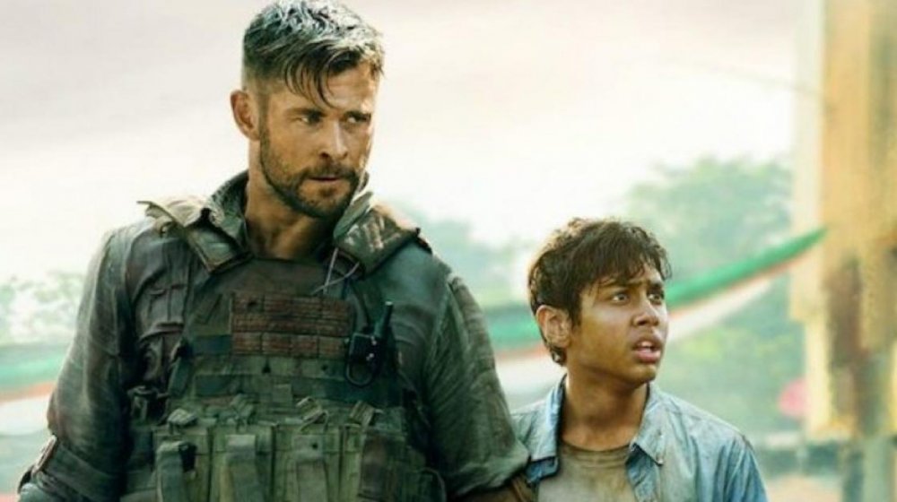 Chris Hemsworth and Rudhraksh Jaiswal in Netflix's Extraction