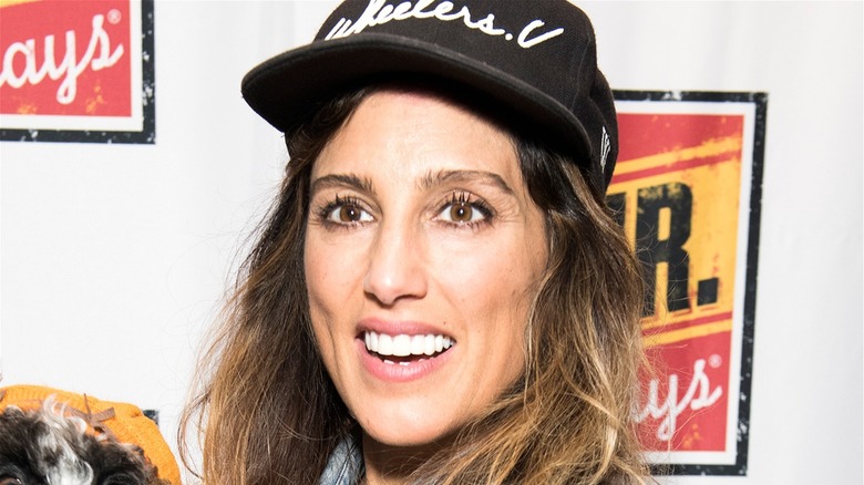 Jennifer Esposito at event