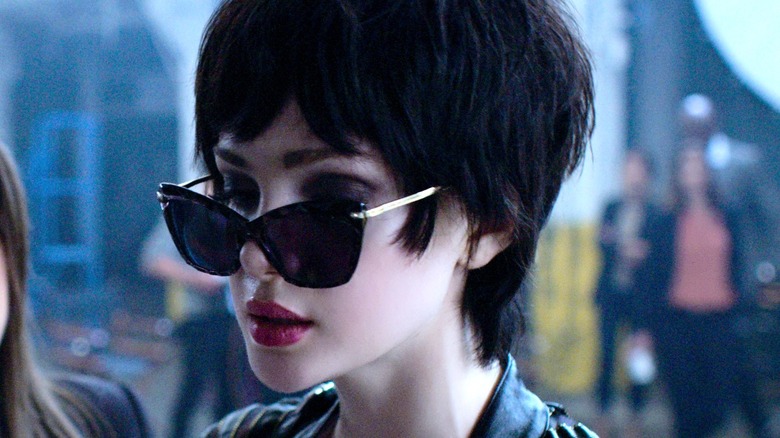 Chloe wearing sunglasses Jupiter's Legacy