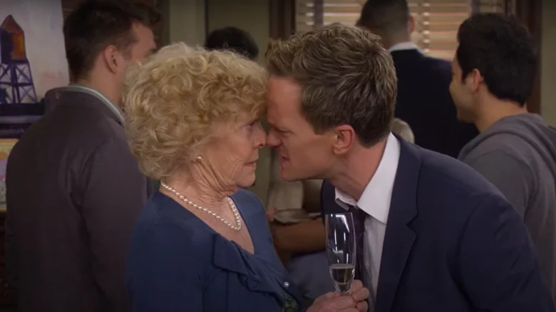 barney-tearfully-yelling-at-an-old-lady-1628139876.webp (780×438)