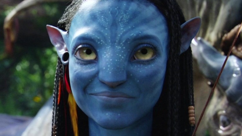 Neytiri smiling in Avatar