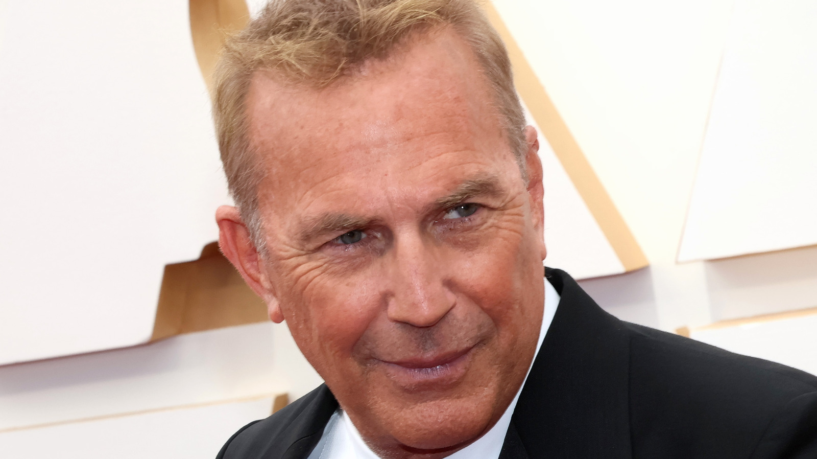 How Kevin Costner Injured Himself While Filming Waterworld
