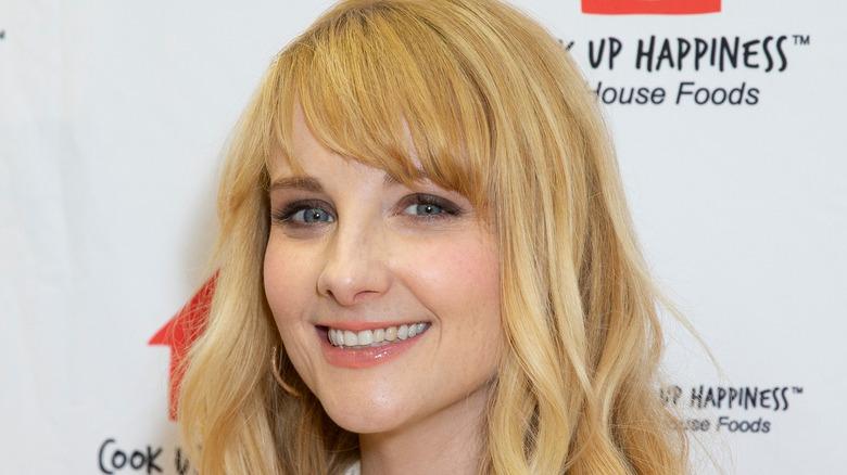 Melissa Rauch smiling