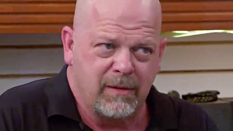 Rick Pawn Stars during baseball cards appraisal