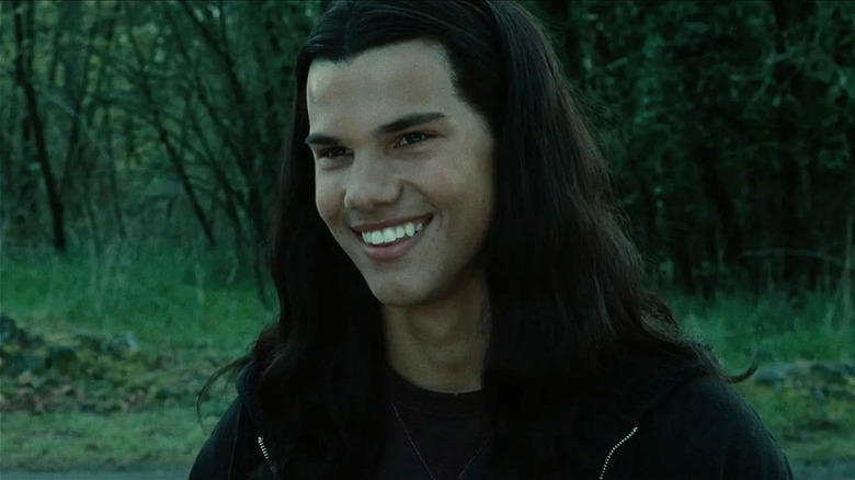 Jacob Black smiling outside in Twilight (2008)