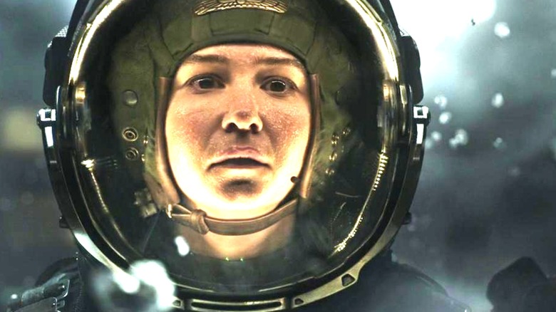 Daniels wearing a space helmet in Alien Covenant (2017(