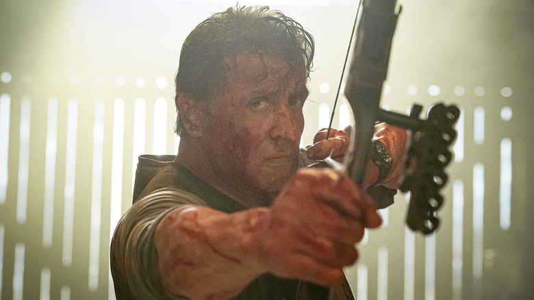 John Rambo readies his bow in Rambo: Last Blood (2019)