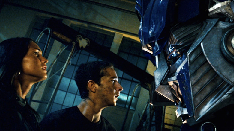 Mikaela and Sam meet Optimus Prime in "Transformers" (2007)