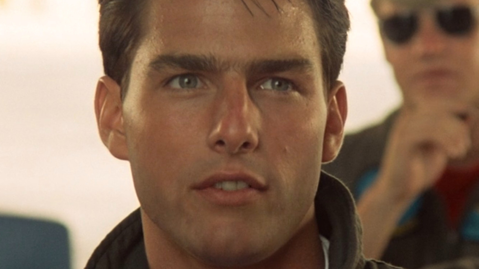 håndled mor At tilpasse sig How Top Gun's Famous Volleyball Scene Almost Got The Director Fired
