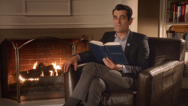Phil Dunphy promotes Realtor