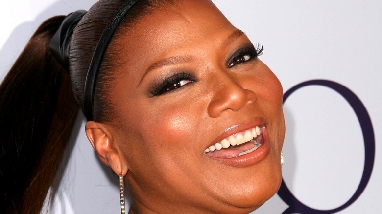 Queen Latifah smiling