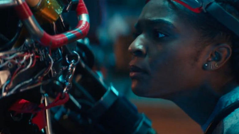 Riri Williams building her Ironheart suit