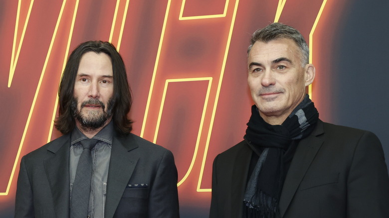 Keanu Reeves and Chad Stahelski posing at premiere