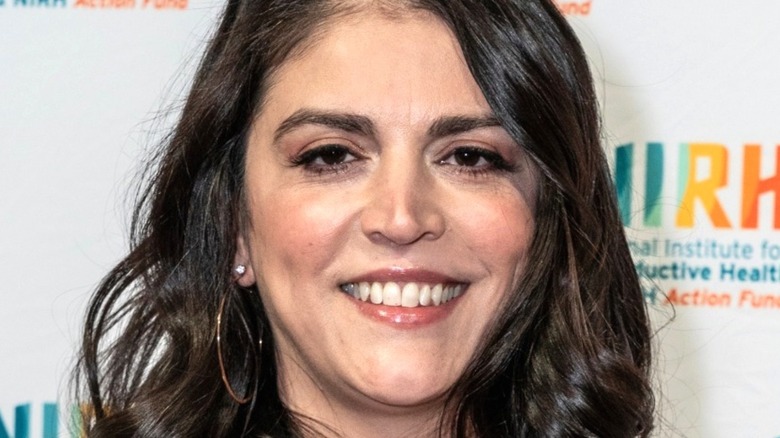 Cecily Strong posing for a photo