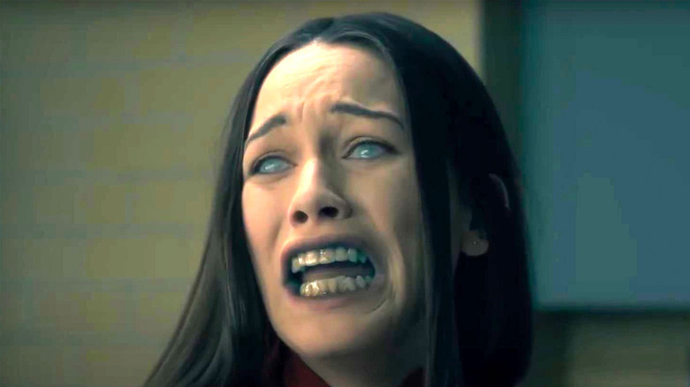 Elle in Haunting of Hill House
