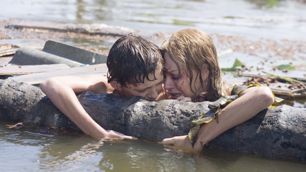 Tom Holland and Naomi Watts in The Impossible