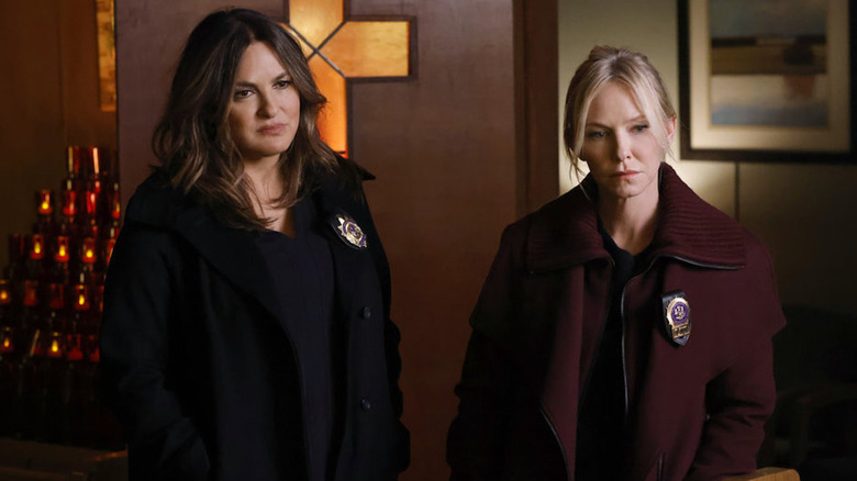 Law and Order Benson, Rollins stand in a church