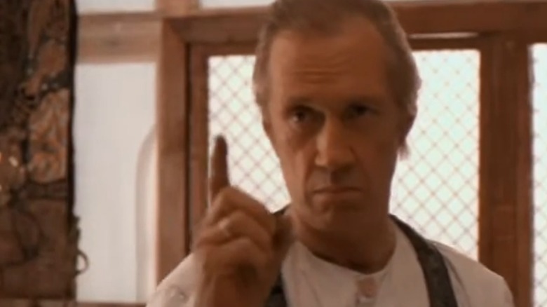 Gnomen raising his finger in Nightfall (2000)