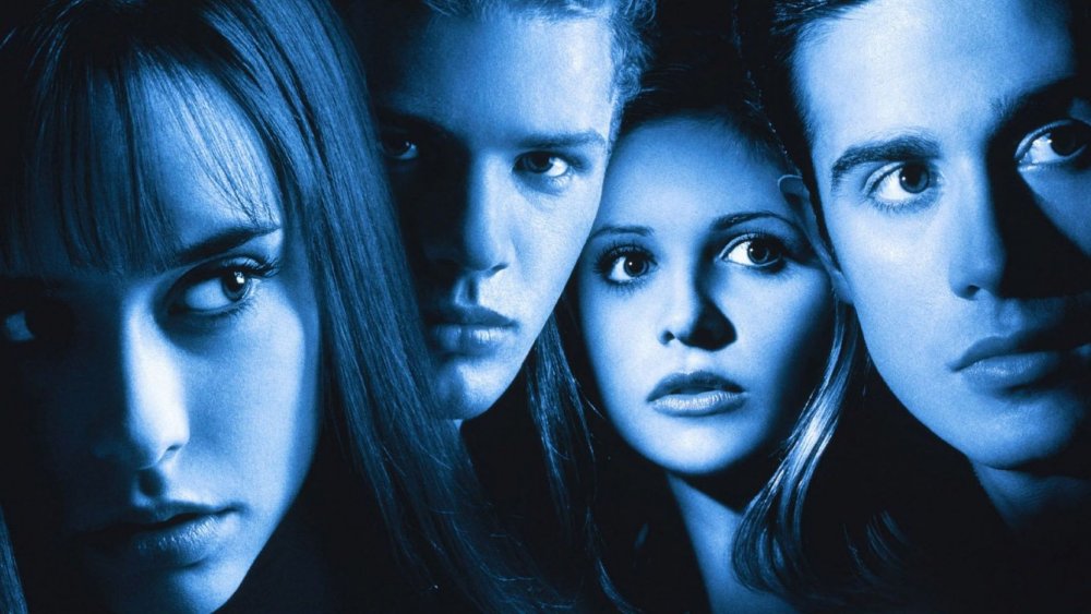 Jennifer Love Hewitt, Ryan Phillipe, Sarah Michelle Gellar, and Freddie Prinze Jr. in I Know What You Did Last Summer