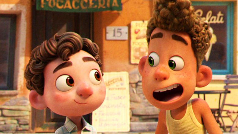 LUCA, from left: Luca Paguro (voice: Jacob Tremblay), Alberto Scorfano  (voice: Jack Dylan Grazer), 2021. © Disney + / Courtesy Everett Collection  Stock Photo - Alamy