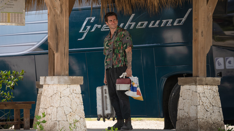 Dalton by Greyhound bus