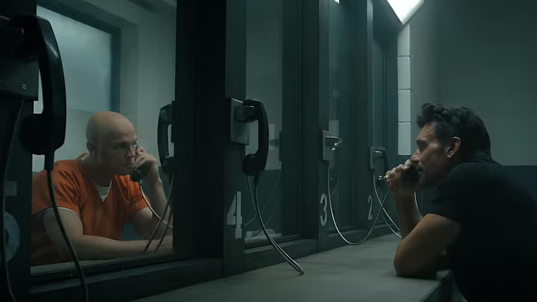 Flag visiting Lex Luthor at Belle Reeve to discuss pocket dimensions