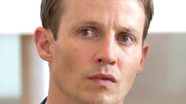 Will Estes Looking to the right