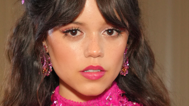 Jenna Ortega serious