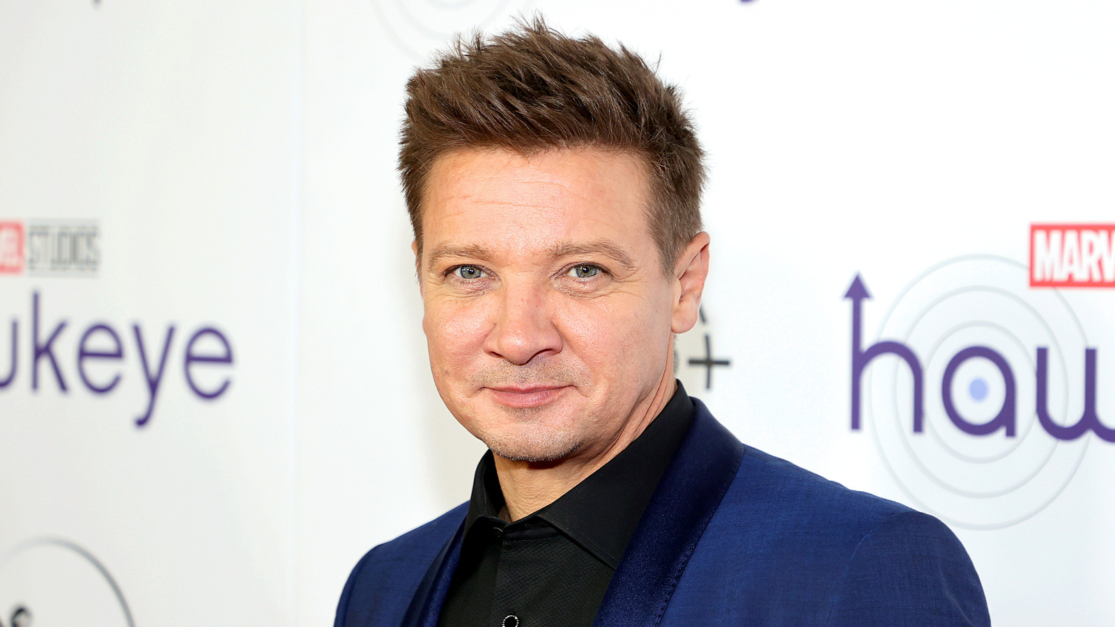 Jeremy Renner Is A True Hero Reflecting On Grim Snowplow Accident I d jeremy-renner-is-a-true-hero-reflecting-on-grim-snowplow-accident-i-d