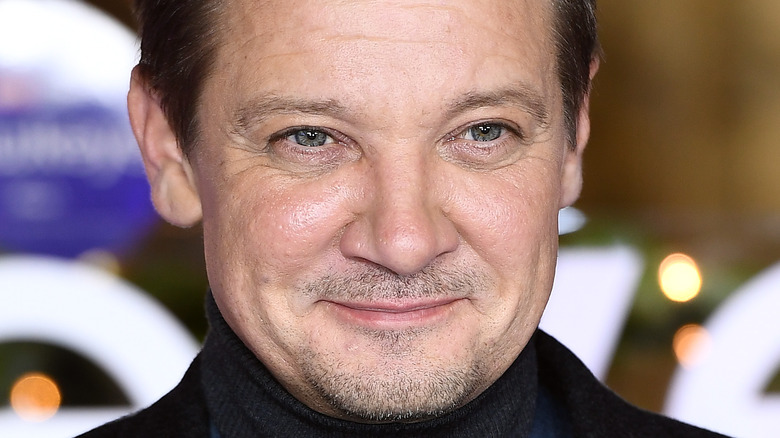 Jeremy Renner smiling