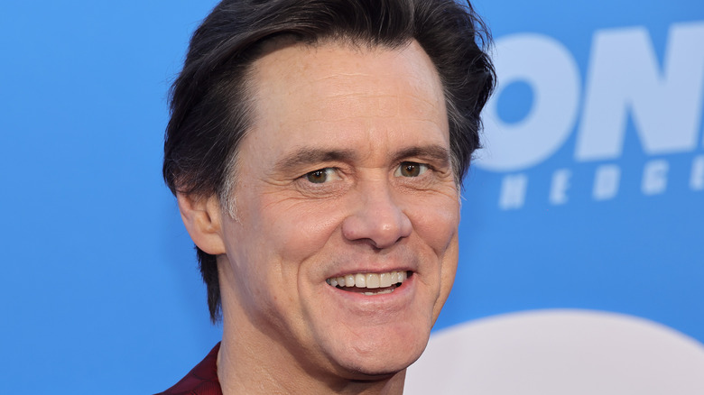 Jim Carrey smiling at the Sonic the Hedgehog 2 premiere