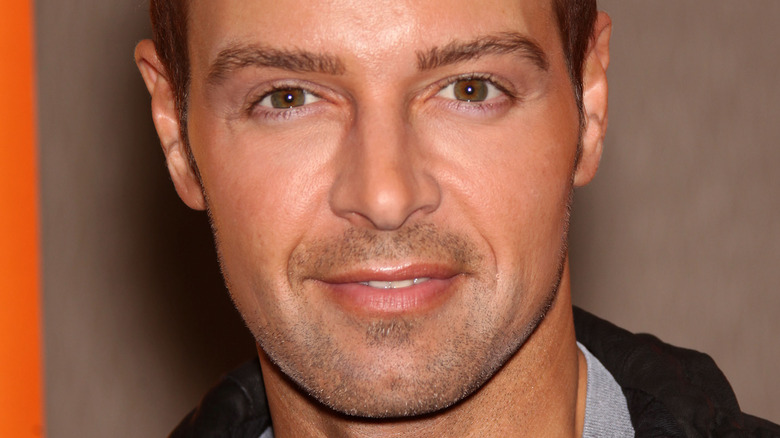 Joey Lawrence at event