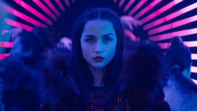 Ballerina Eve Macarro