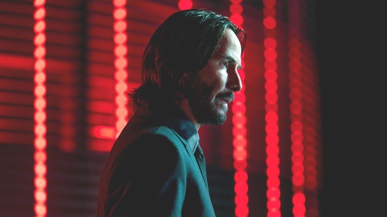 John Wick enters a nightclub