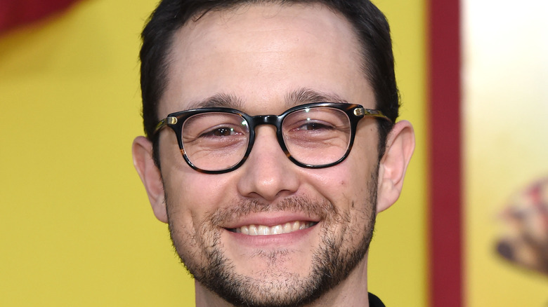 Joseph Gordon-Levitt smiling with glasses