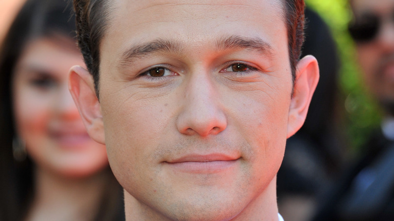 Joseph Gordon-Levitt at a red carpet event