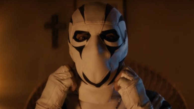 White Tiger pulls on his mask in "Daredevil: Born Again" (2025)