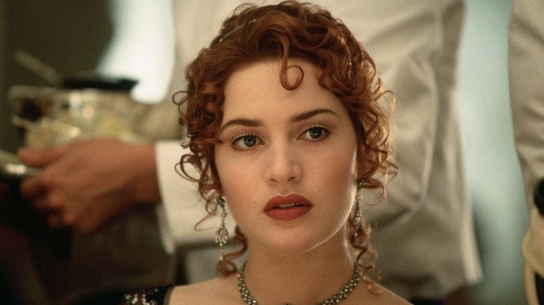 Rose watching with curly hair