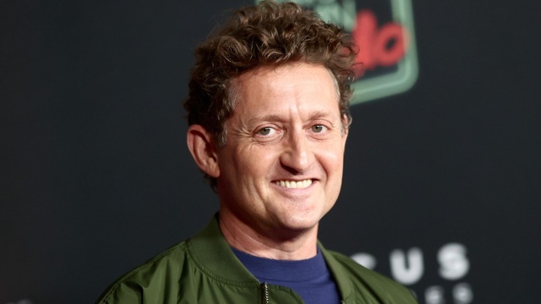 Alex Winter posing