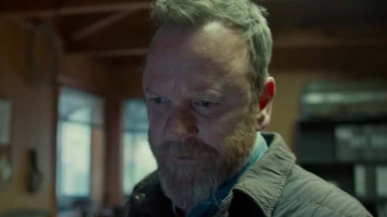 Kiefer Sutherland playing Rusty